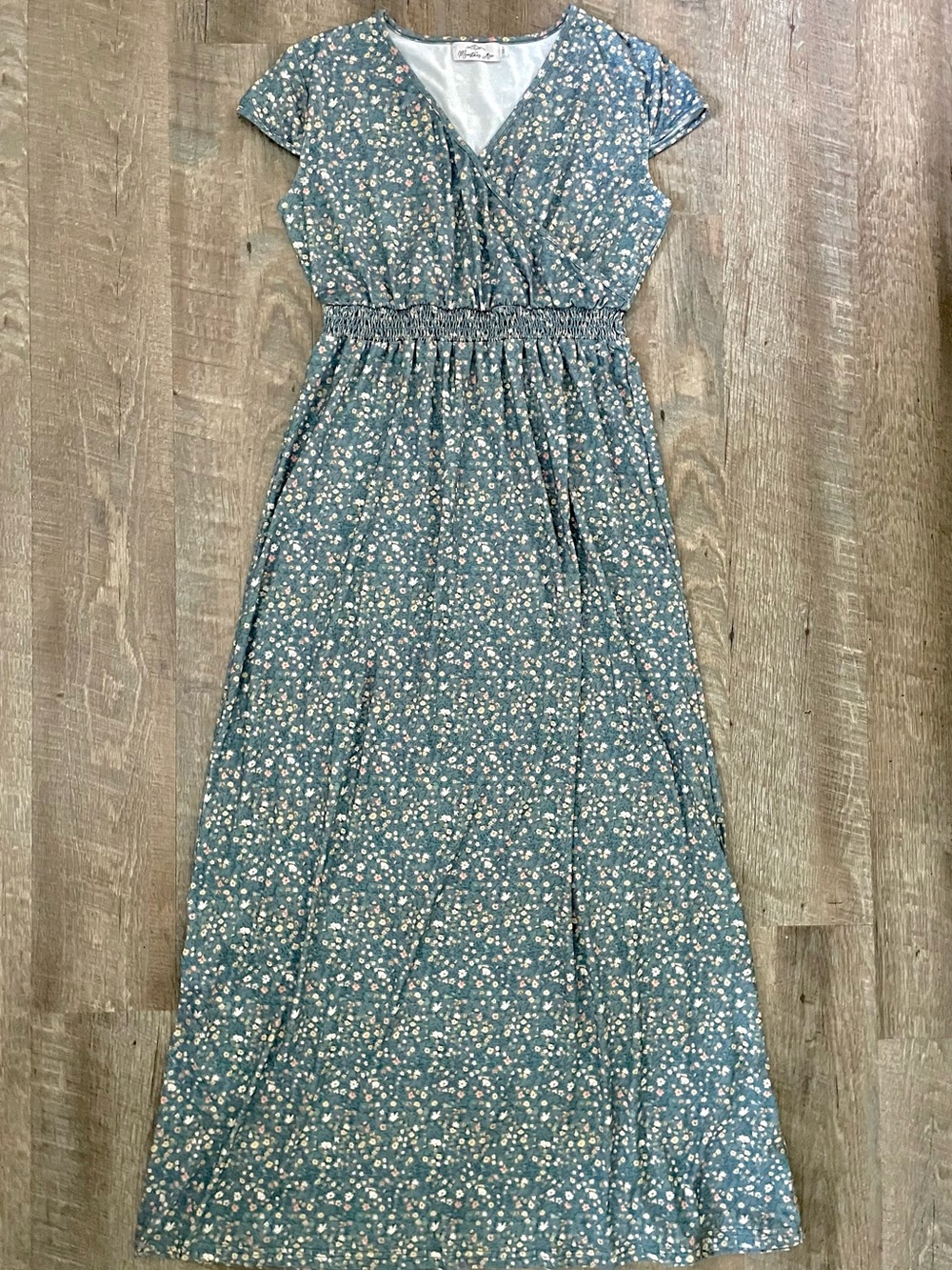 Mountain Aire Boutique Blue Floral Wrap Top Maxi Dress Medium Nursing-Friendly